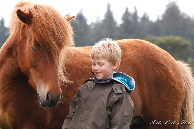 _MG_1481.JPG - Aber es dauert nicht lange und Laeva und Thorge haben viel Spass zusammen.
